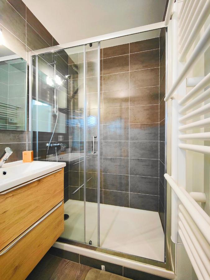 Agreable T2 Neuf -Le Dome- Apartment Riom Bagian luar foto